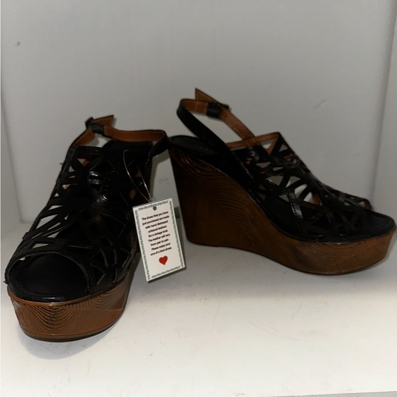 Screen Wedge - Picture 2 of 4